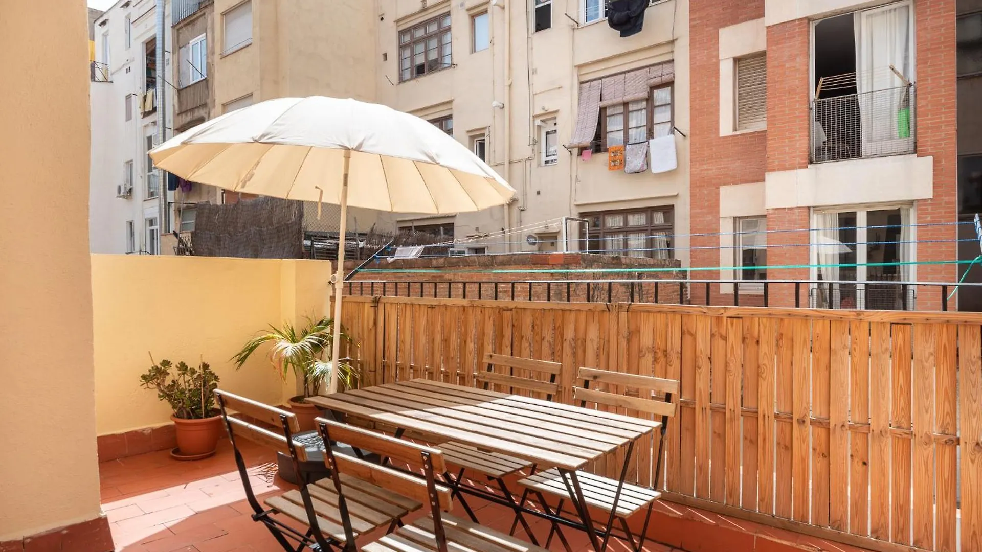Appartement Terrace, Sun And Local Lifestyle In Gracia à Barcelone 0*,  Espagne